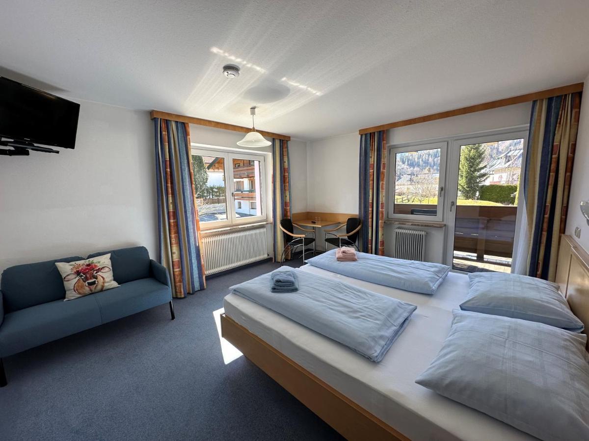 Pension Monika - Kaprun Bagian luar foto