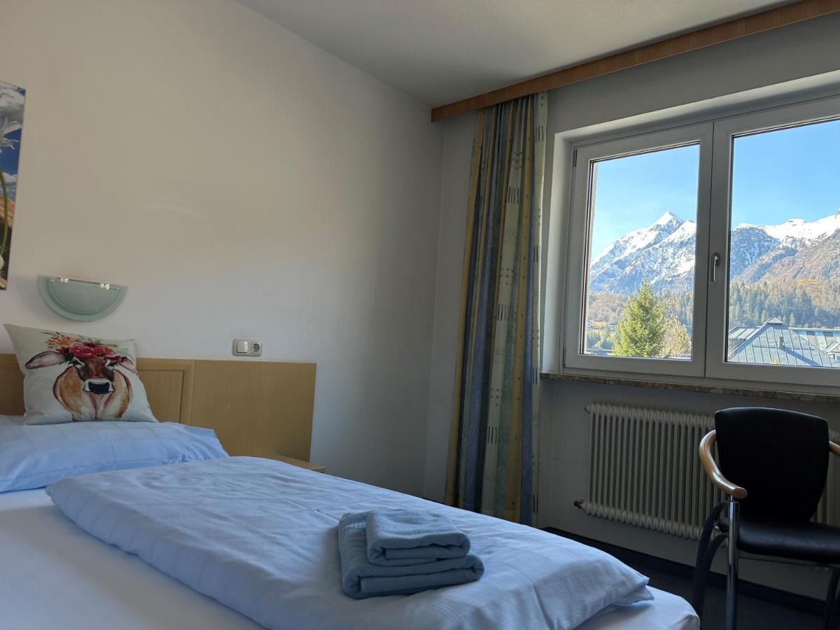 Pension Monika - Kaprun Bagian luar foto
