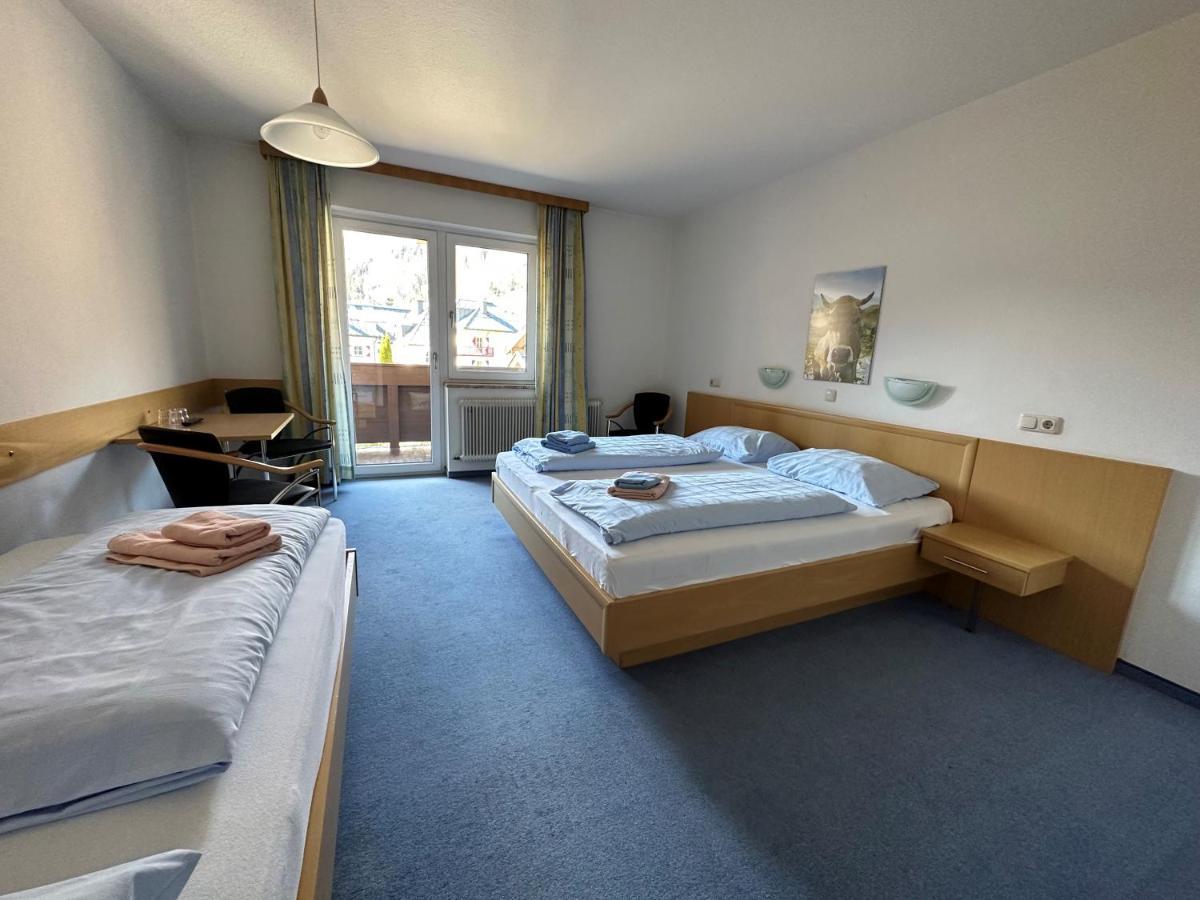 Pension Monika - Kaprun Bagian luar foto