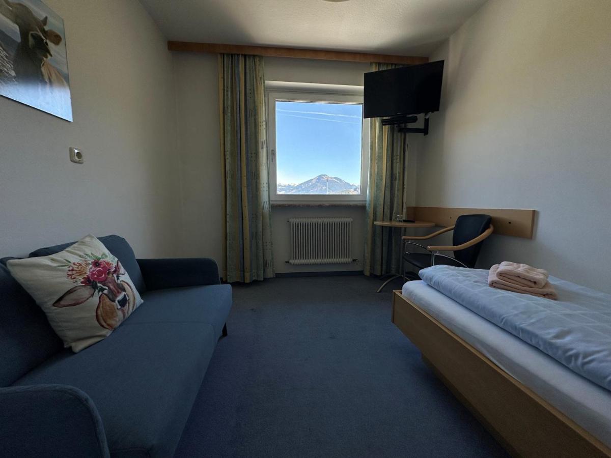 Pension Monika - Kaprun Bagian luar foto