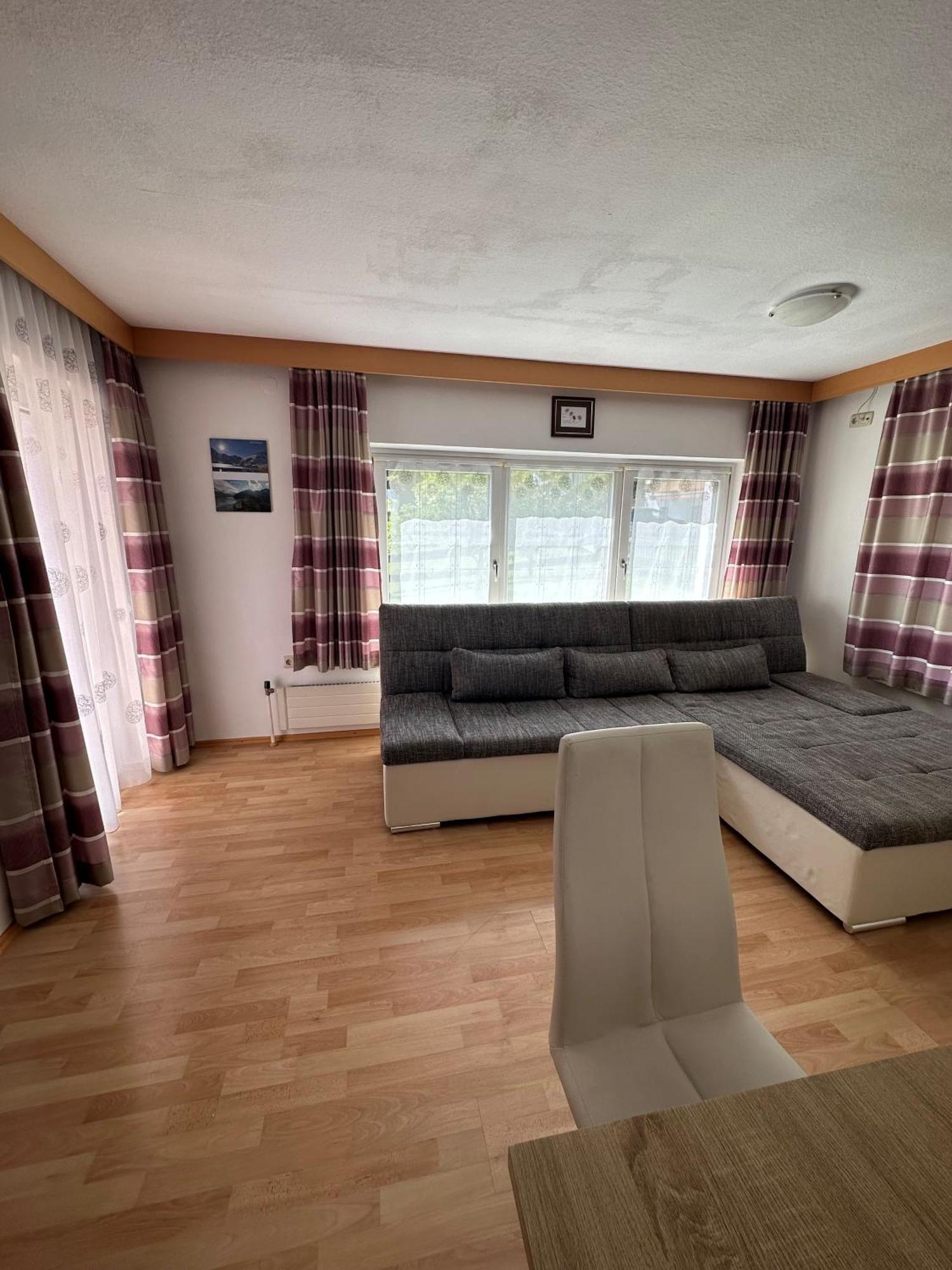 Pension Monika - Kaprun Bagian luar foto