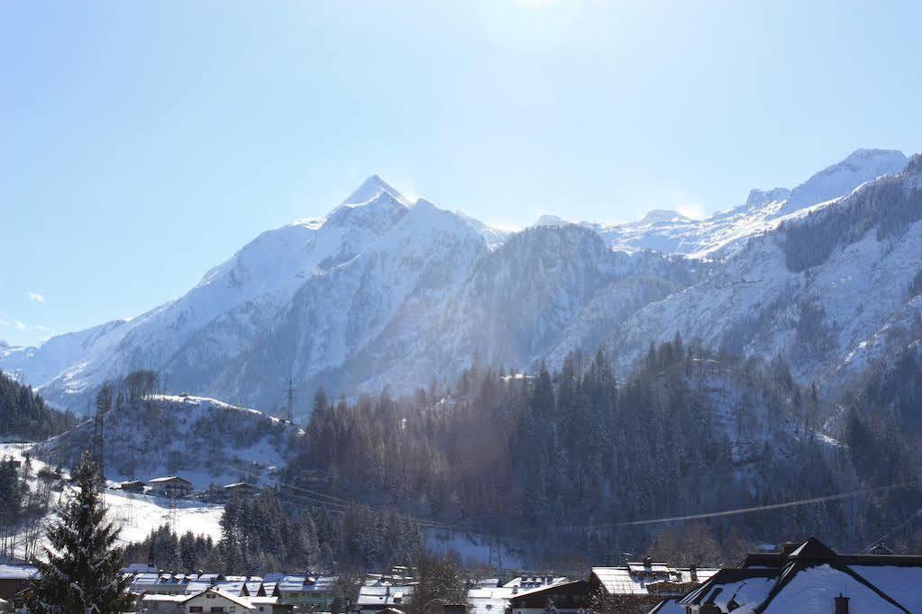 Pension Monika - Kaprun Bagian luar foto