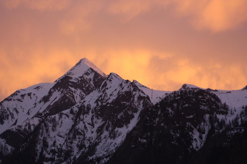 Pension Monika - Kaprun Bagian luar foto